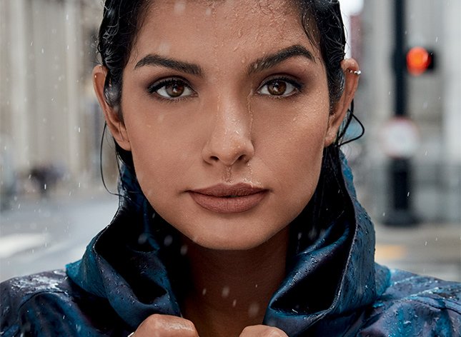 Maybelline模特兒使用超持久粉底液